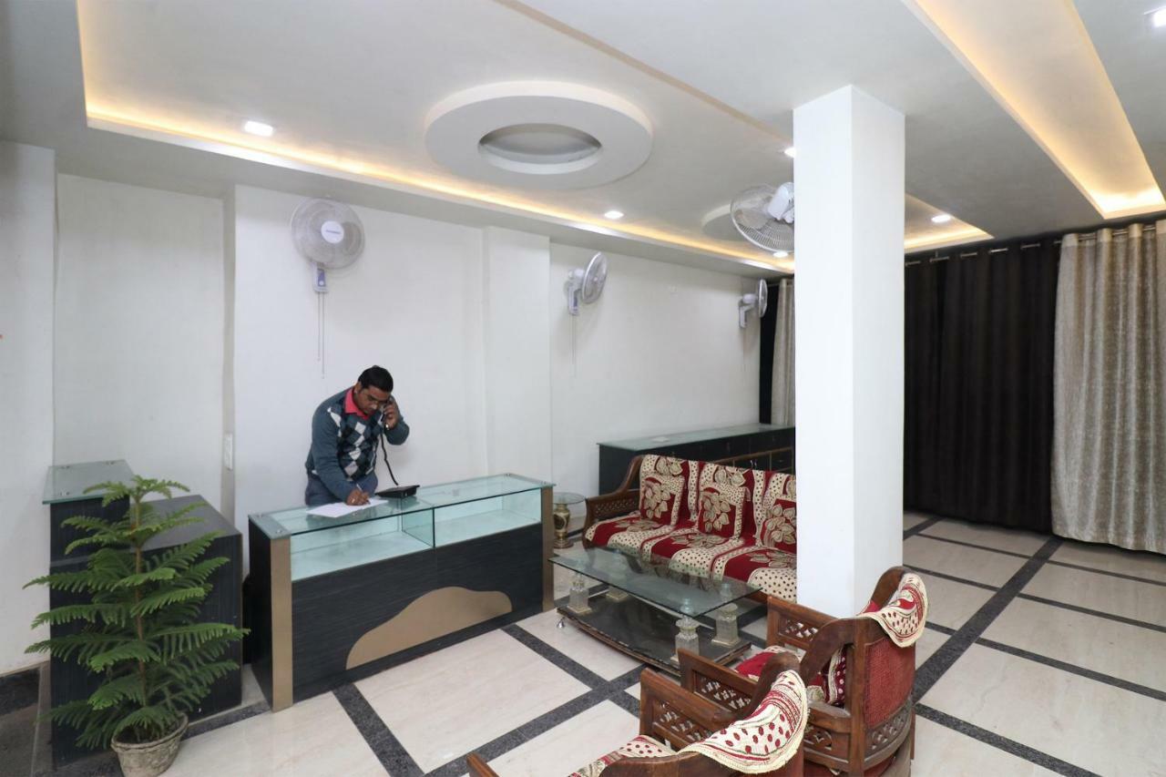Oyo 30698 Hari Om Guest House Jādabpur Dış mekan fotoğraf