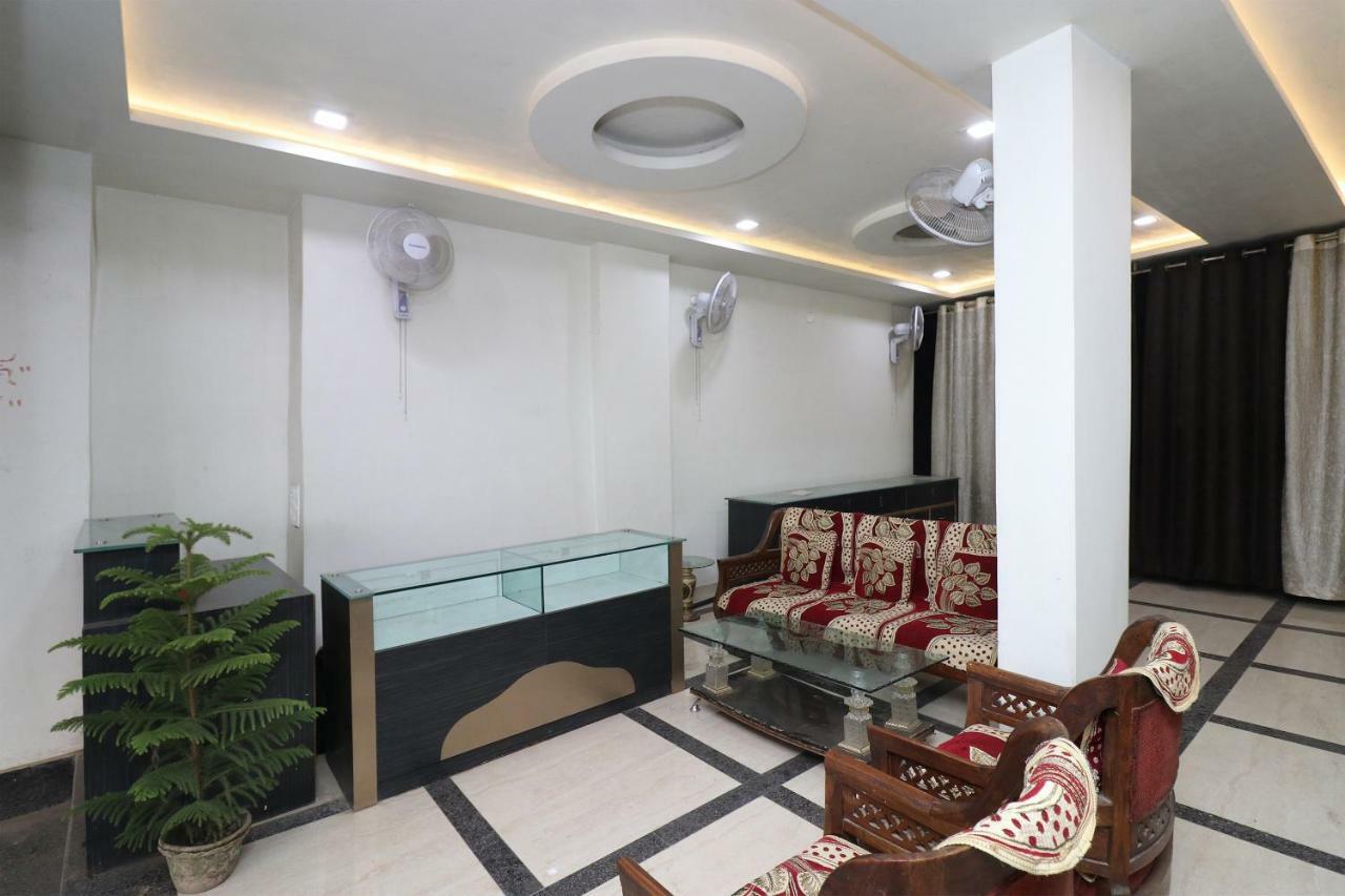 Oyo 30698 Hari Om Guest House Jādabpur Dış mekan fotoğraf