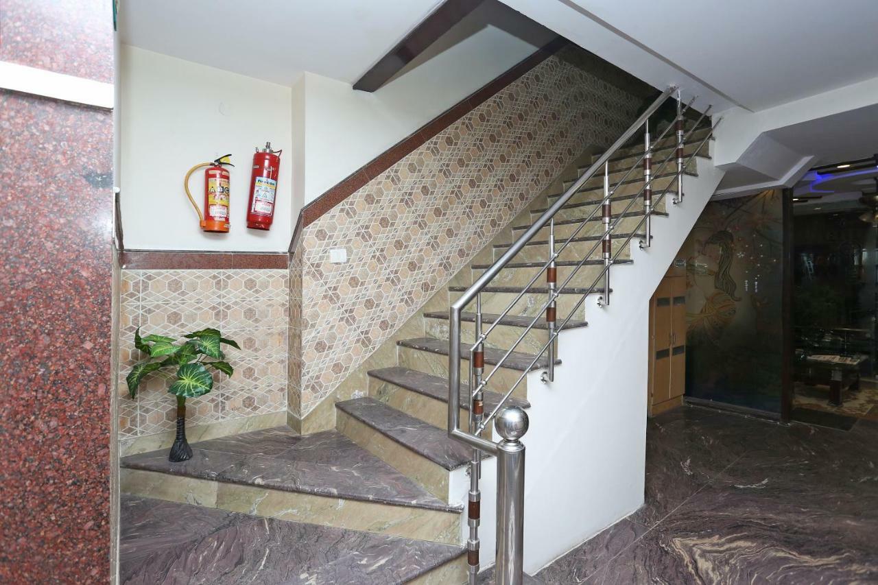 Oyo 30698 Hari Om Guest House Jādabpur Dış mekan fotoğraf